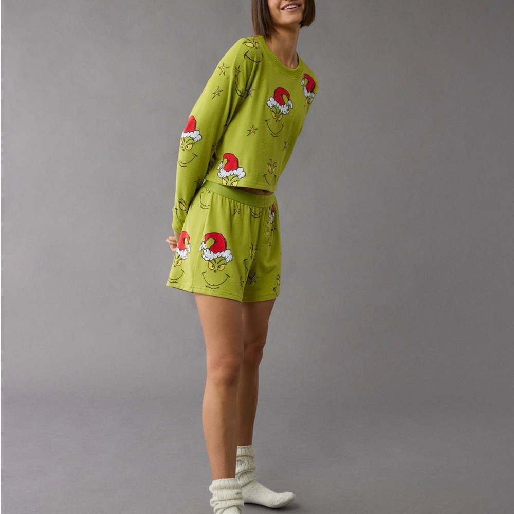 American Eagle Outfitters Grinch Pajama Set, size XS